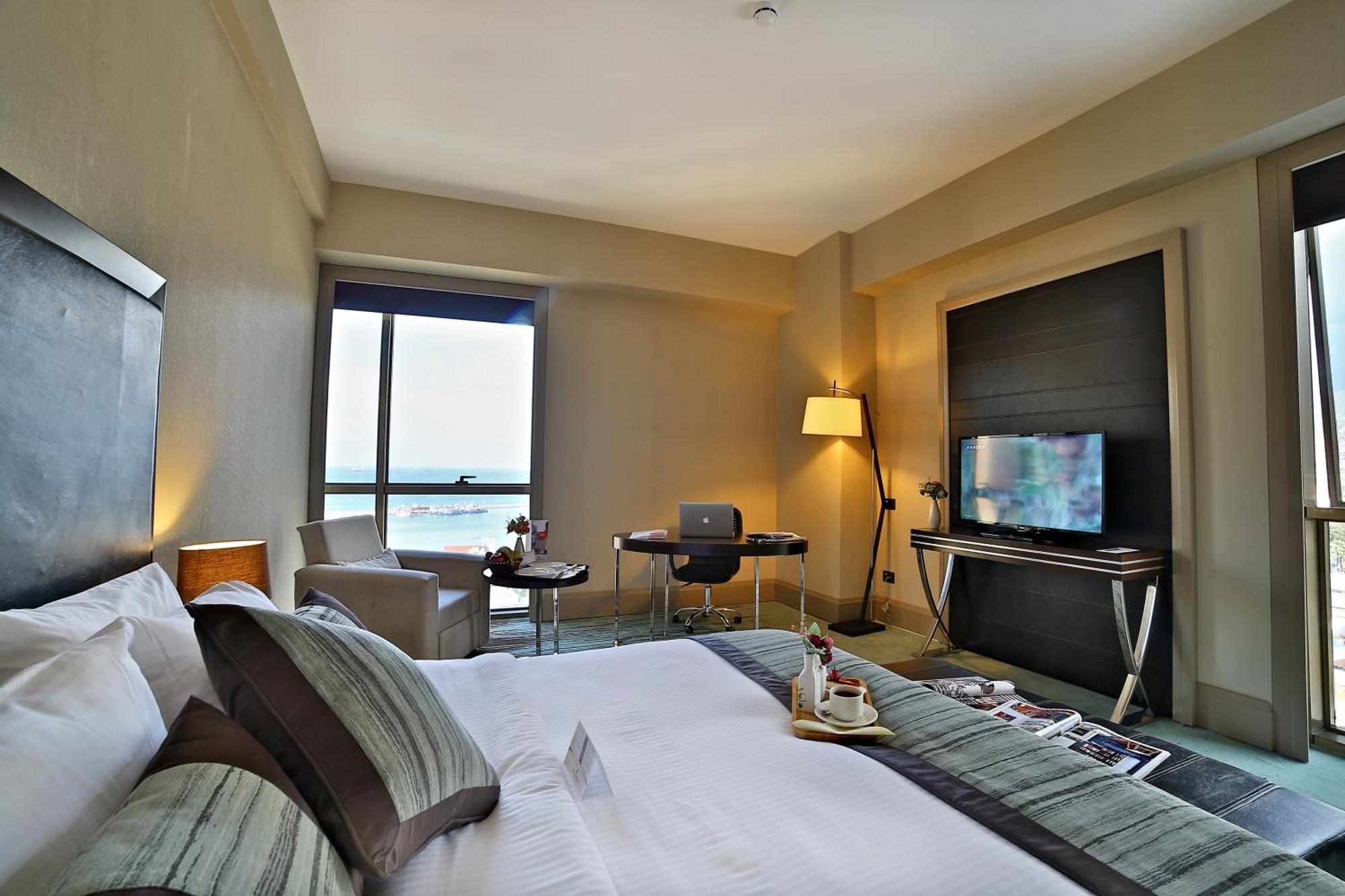 Hotel Ramada By Wyndham İskenderun Exterior foto