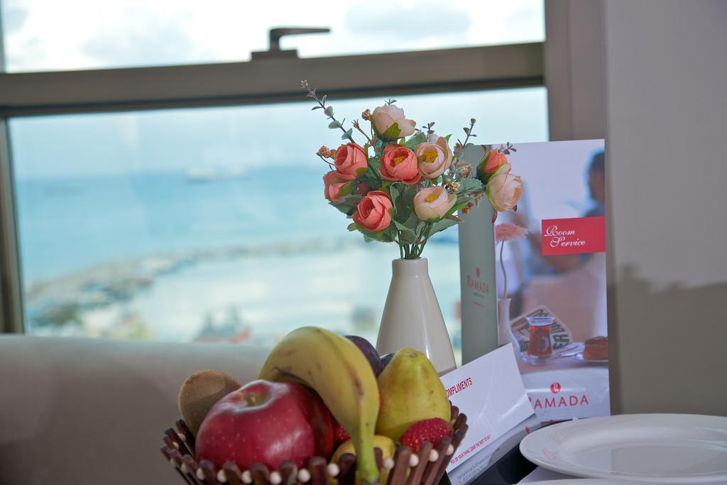 Hotel Ramada By Wyndham İskenderun Exterior foto